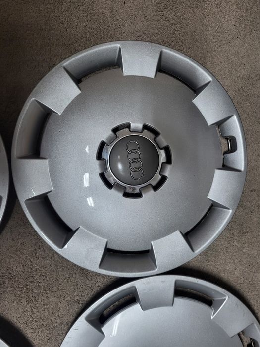 Oryginalne kołpaki do Audi 8P0.601.147 A