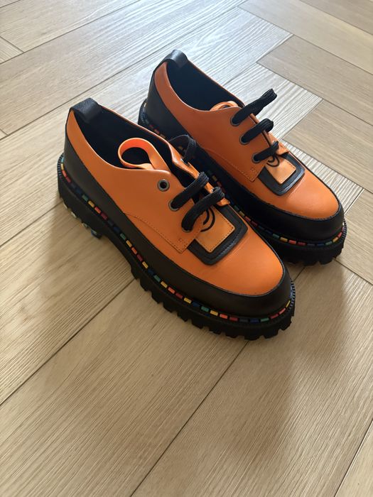 Sprzedam skorzane półbuty Nowe rozm.39