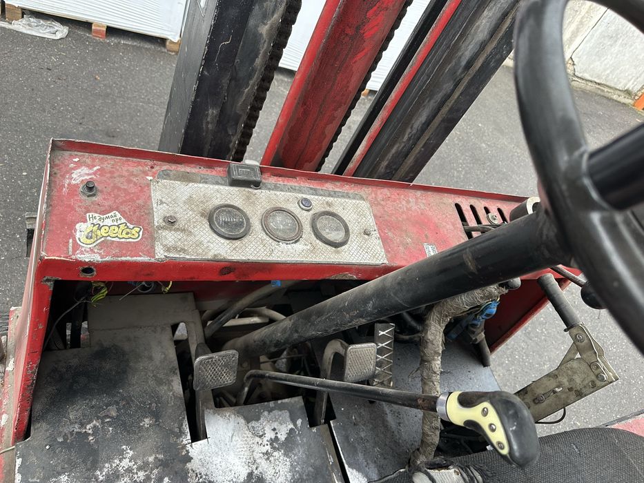 Дизельный вилочный погрузчик Balkancar LF 1976