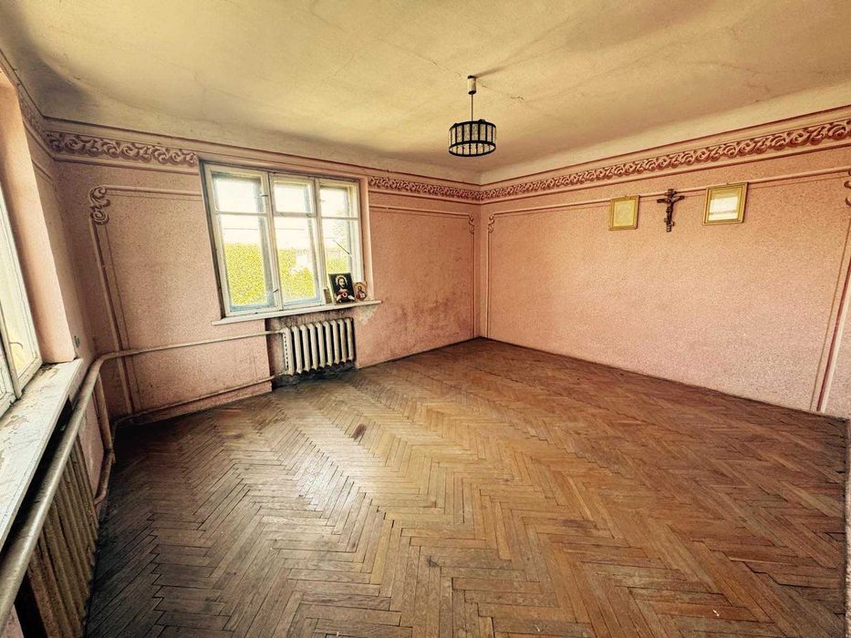 Продається півособняк у с. Опришівці по вул. Зразкова (11)