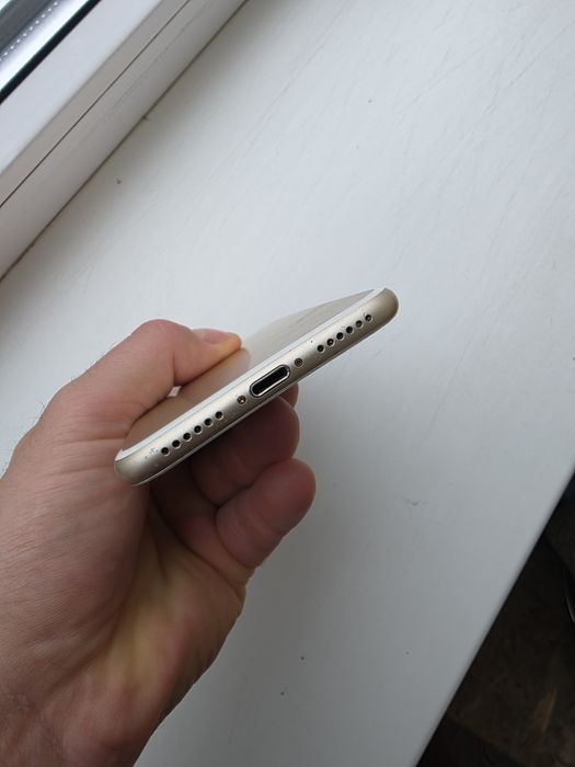 Iphone 7 на запчастини