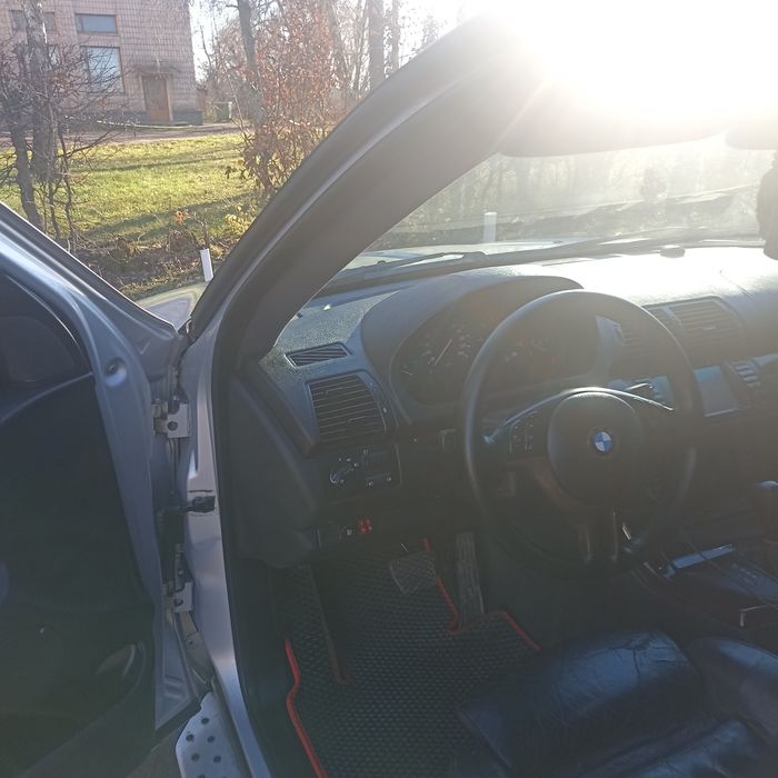 BMW X5 E53       .