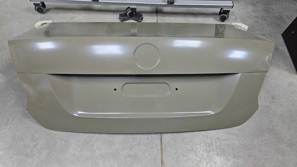 Крышка багажника кришка Volkswagen Polo Фольксваген Поло седан