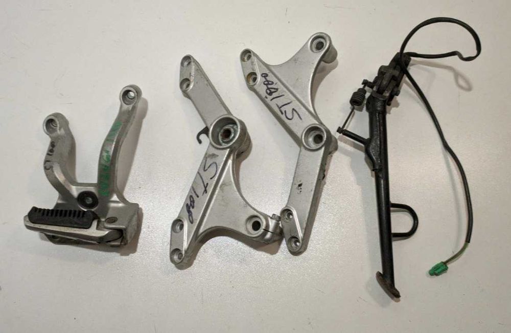 Подножки Suzuki V-Storm 1000