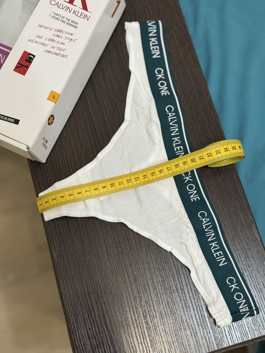 Набір calvin klein ck one стринги Л