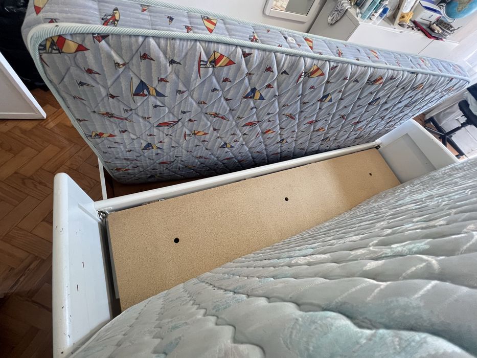 Cama dupla com dois colchoes