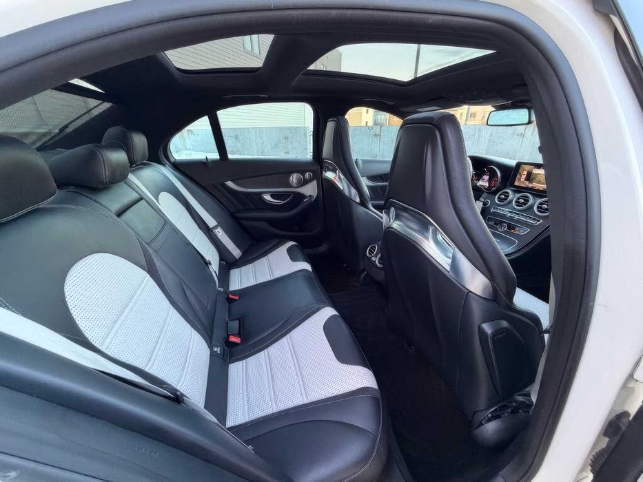 Mercedes-Benz C-Class AMG C 63 S      2017