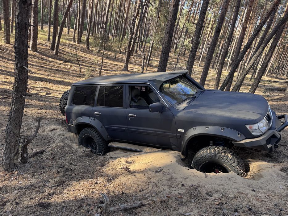 Nisan Patrol ліфтовий