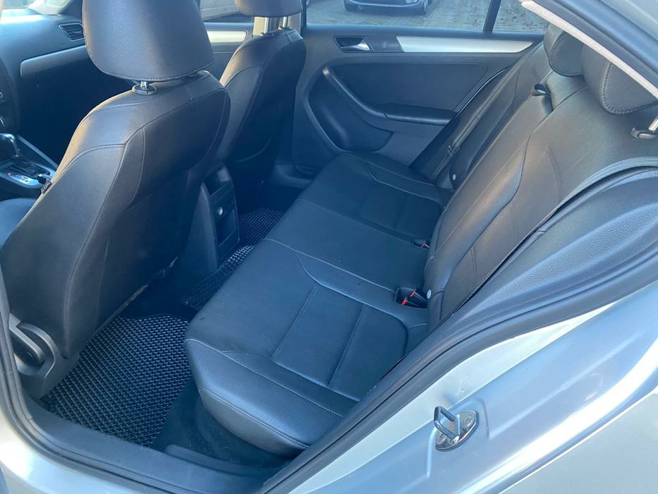 Фольксваген Джетта 2.0 TDI Акпп"мокра" DSG 250