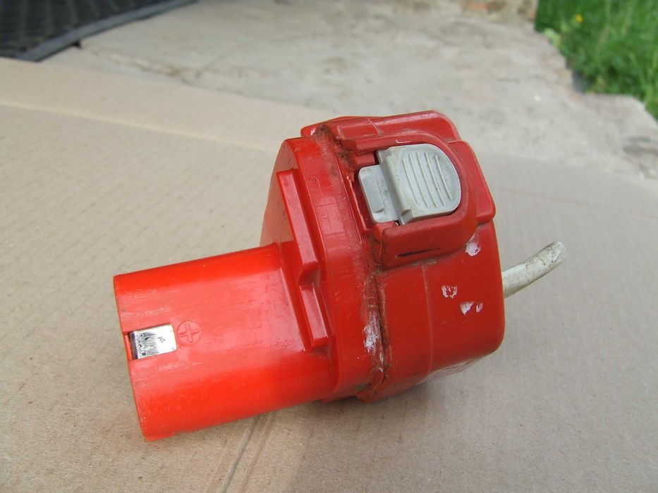 Корпус АКБ от Шуруповерта Makita 6270D/запчасти/оригинал/донор/12V