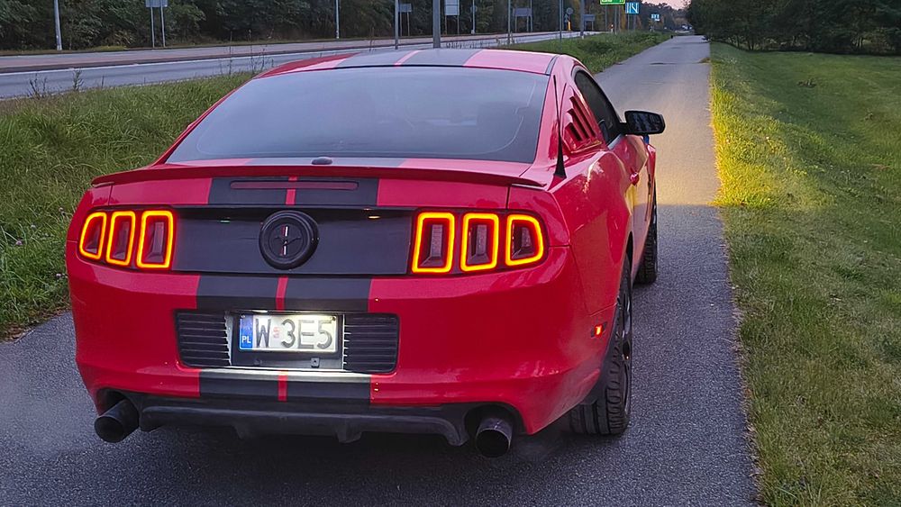 Ford mustang premium