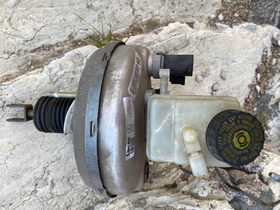 Вакуум  тормозов,главный тормозной цилиндр Мерседес A-Class W168