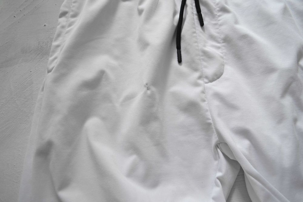 białe oldschoolowe dresy spodnie guess M 38 wysoki stan