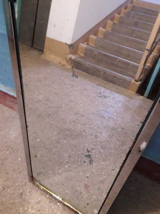 Зеркало напольное торговое  118*32