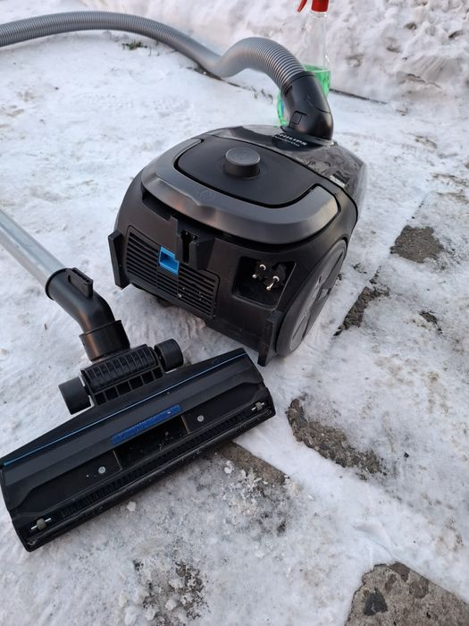 Пилосос   Philips