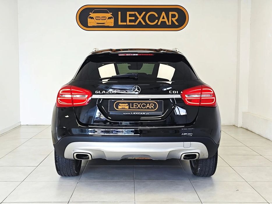 Mercedes-Benz GLA 200 d 4Matic 7G-DCT Urban