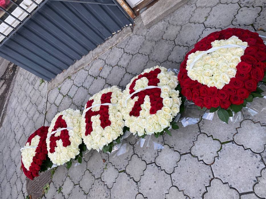 Букеты в корзине