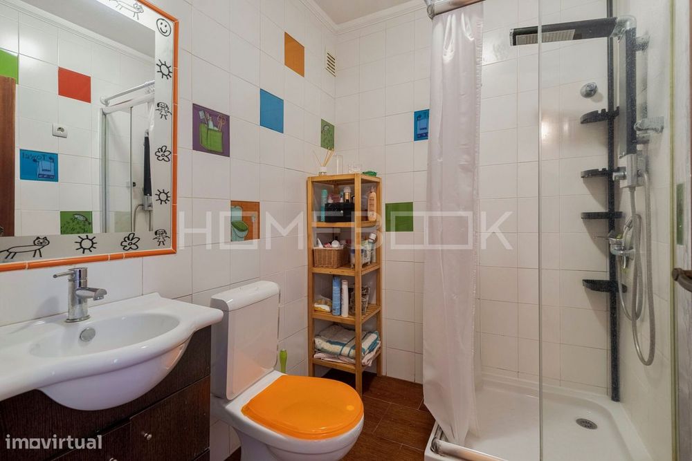 Apartamento T3 com  Arrecadação em Setúbal