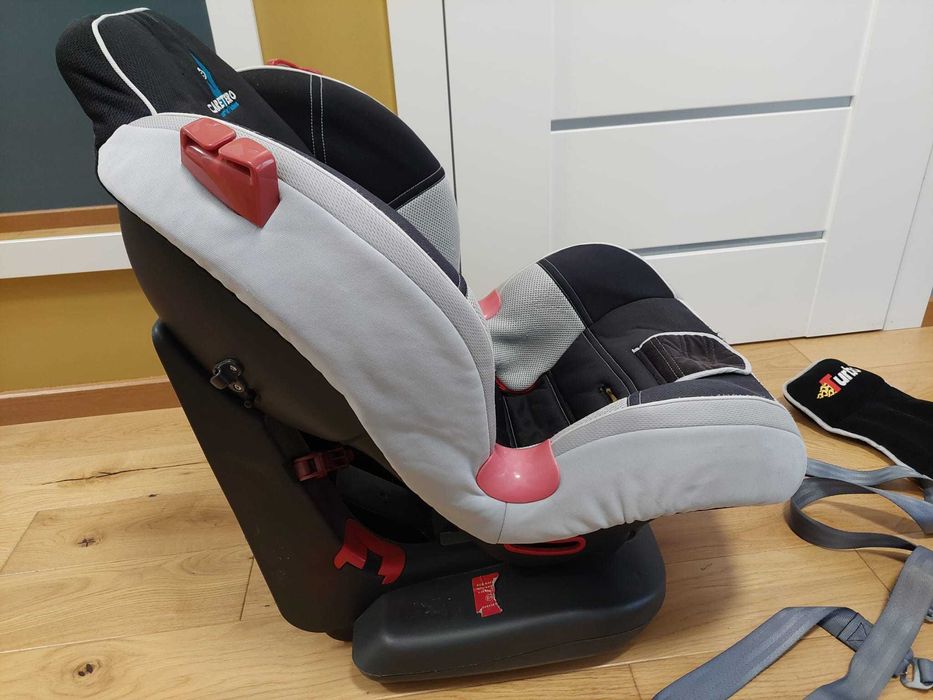 fotelik dla dziecka - brak 1 sprzączki dla małych dzieci