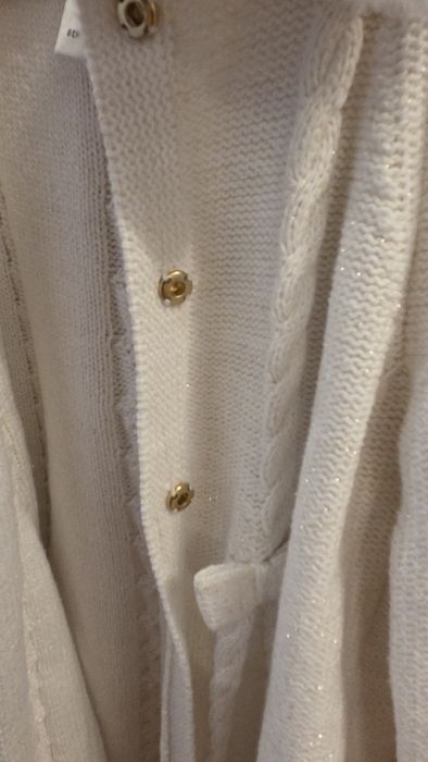 Elegancki sweterek z torebką rozmiar 128