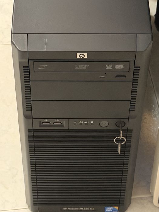 Servidor HP Proliant ML330 G6
