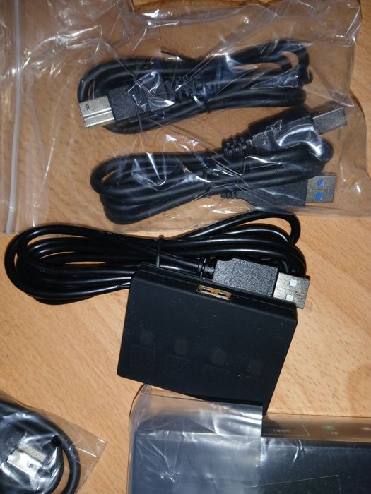 KVM Switch 4×2 4kHdmi+Dp Usb3.0