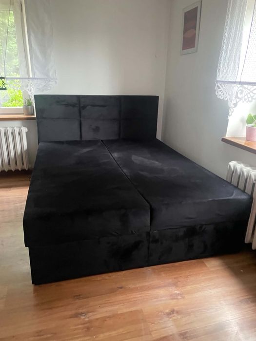 Łóżko 160x200 czarne tapicerowane