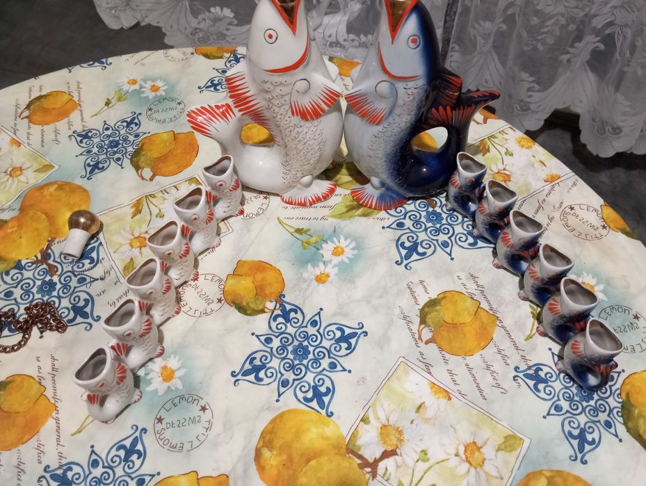 Сервиз рыбки СССР шесть маленьких и одна большая
