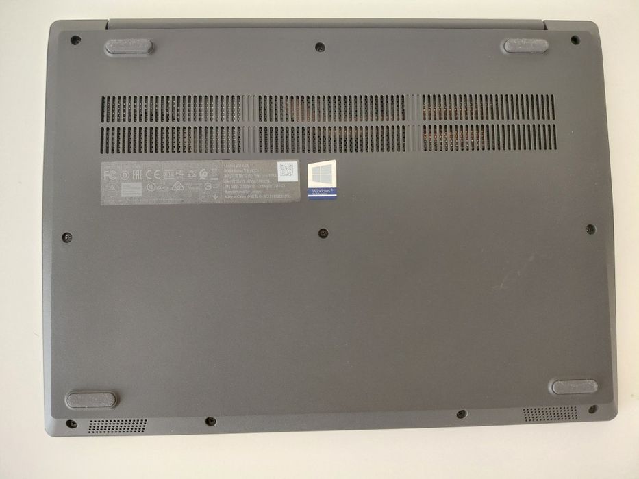 Lenovo V14 ADA | 8GB ram | SSD NVME 256GB