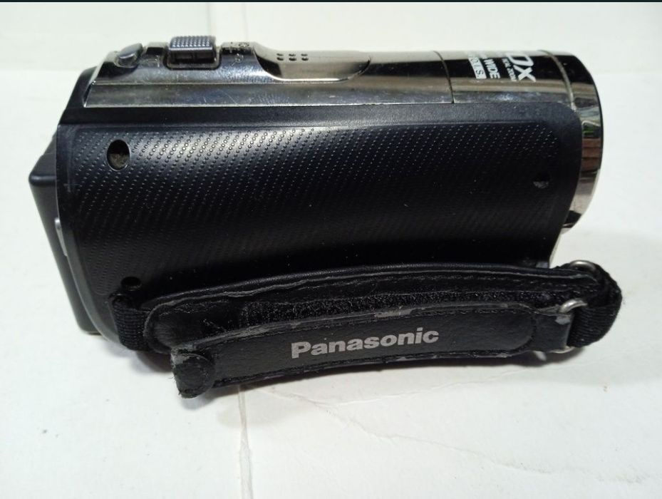 Видеокамера Panasonic HC-V10
