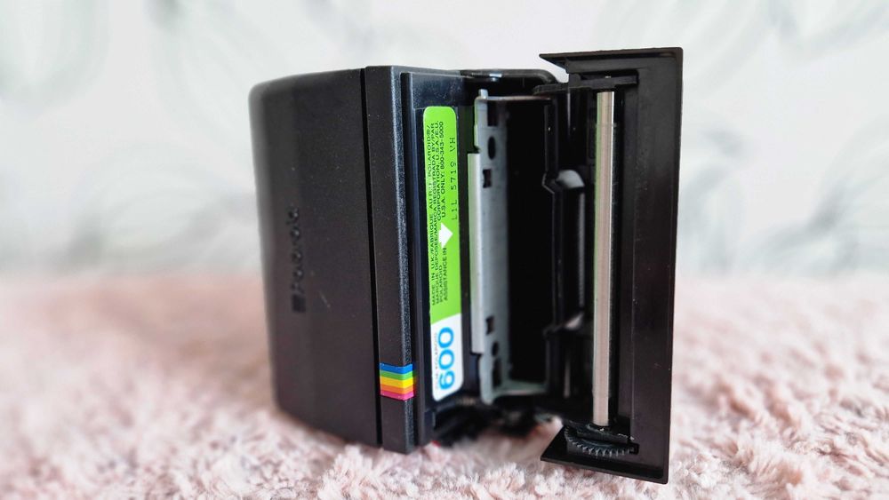 Polaroid Supercolor 635CL na filmy 600