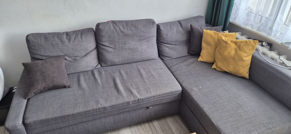 FRIHETEN
Narożnik z funkcją spania,