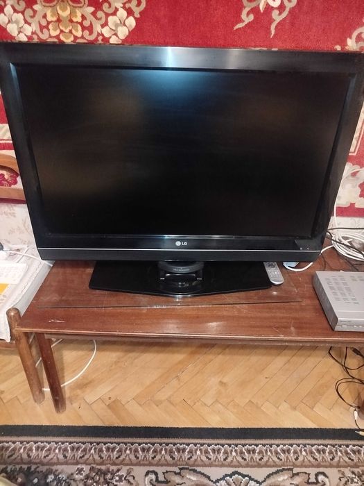 Телевізор   LG 37lc51 - za b/y, в отличном состоянии