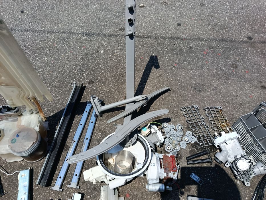 Peças máquina lavar loiça Siemens e Bosch