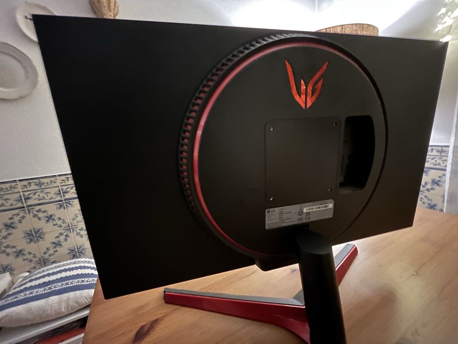Monitor Gaming LG UltraGear 27″ QHD
