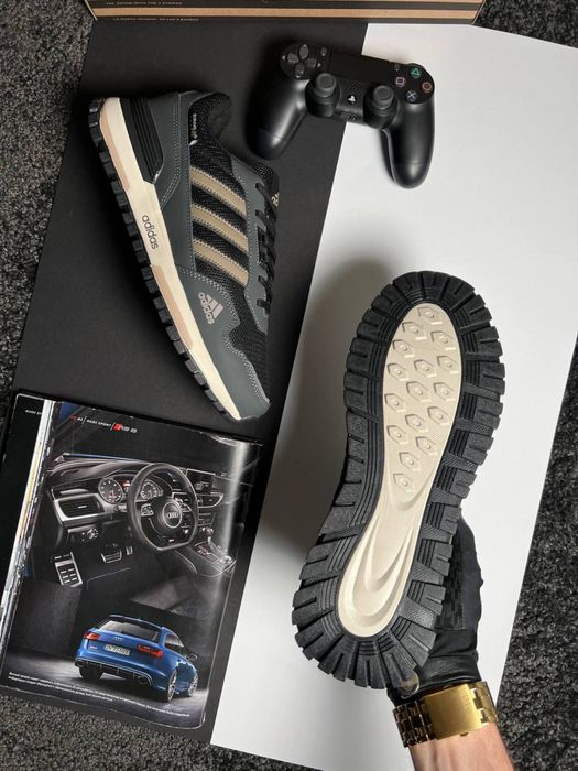 Чоловічі кросівки адідас Adidas ZX 700 Grey Black Beige [41-46]