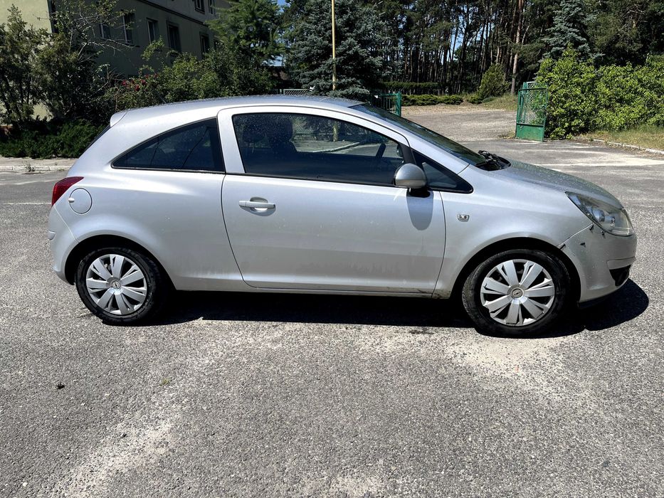 Opel Corsa D - 2008 r.