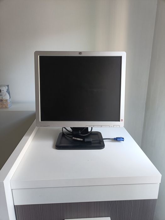 Monitor LCD HP Compac LE711