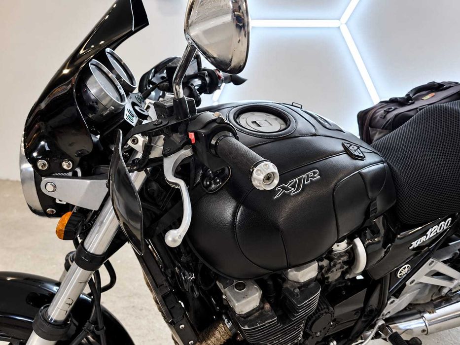 Vende - YAMAHA XJR 1200