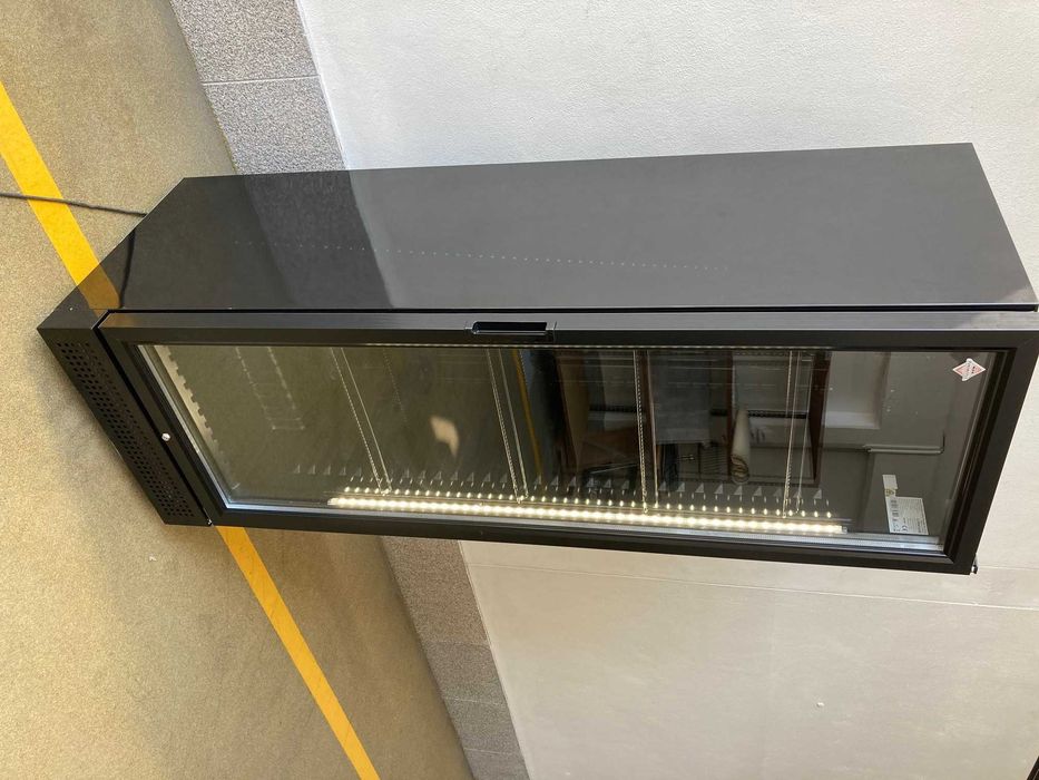 Arm´rio refrigerado porta em vidro com iluminação novo