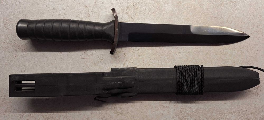 Nóż WZ98 Gerlach typu bagnet oksydowany