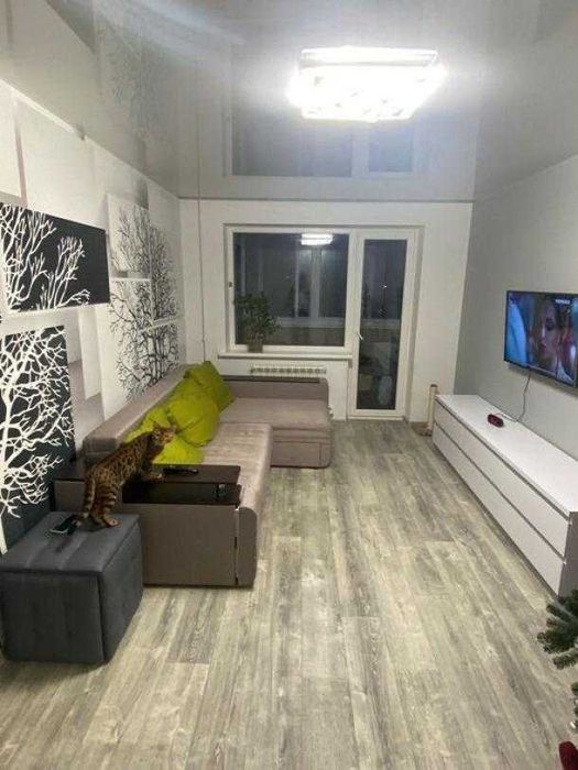 Продается 2 ком 3/5, пр Юбилейный, метро Барабашова