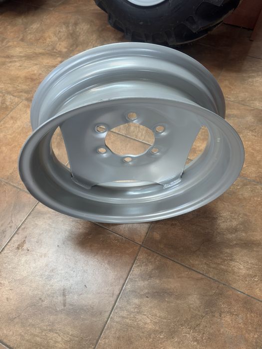 Felgi 4.5-16 przód Ursus C360 C330 MF 6otworów