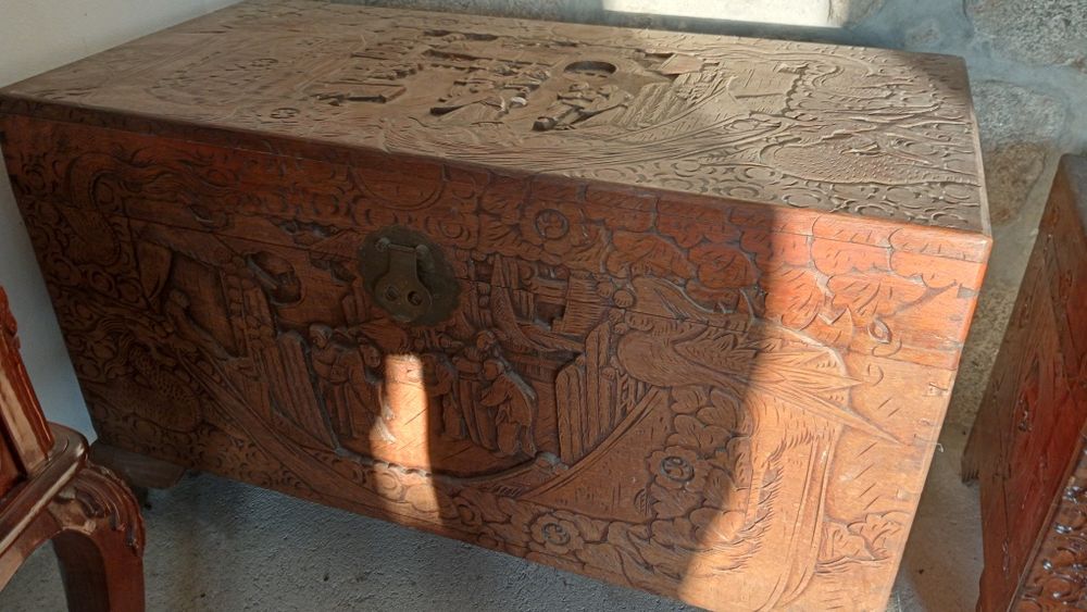 Vendo arca muito antiga