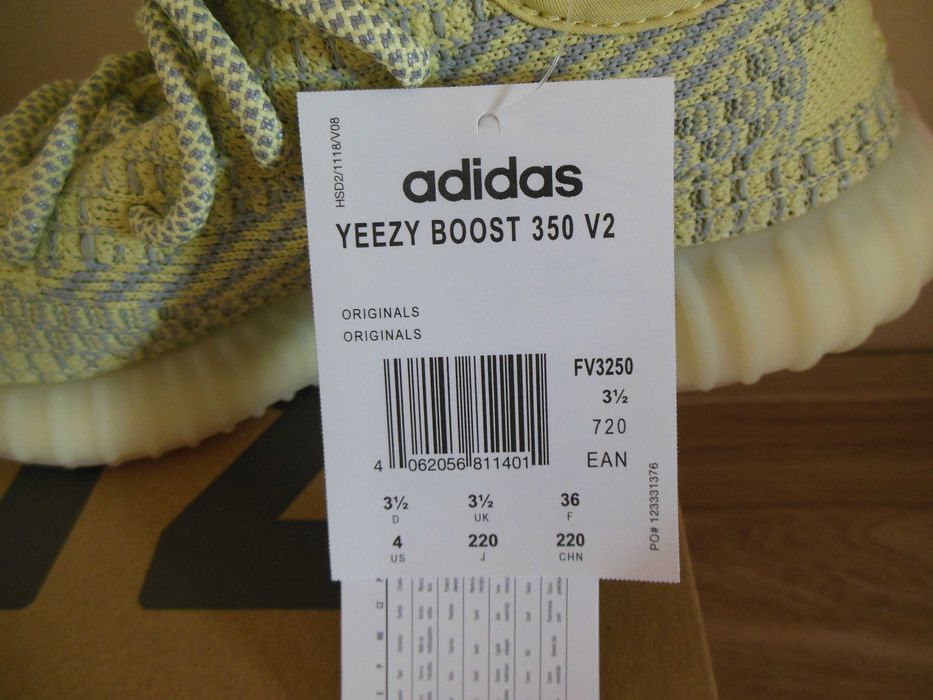 36 Adidas Yeezy Boost 350 V2 Antlia Non-Reflective FV3250