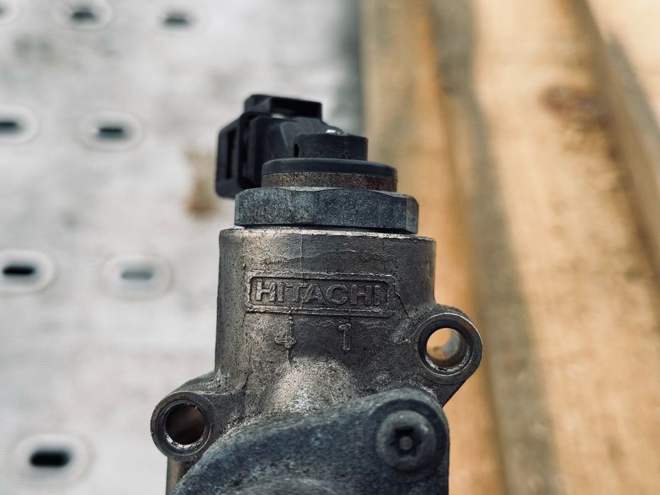 ТНВД Audi A4 B7 2.0 TFSI пнвд топливна паливний насос Ауді А4 Б7