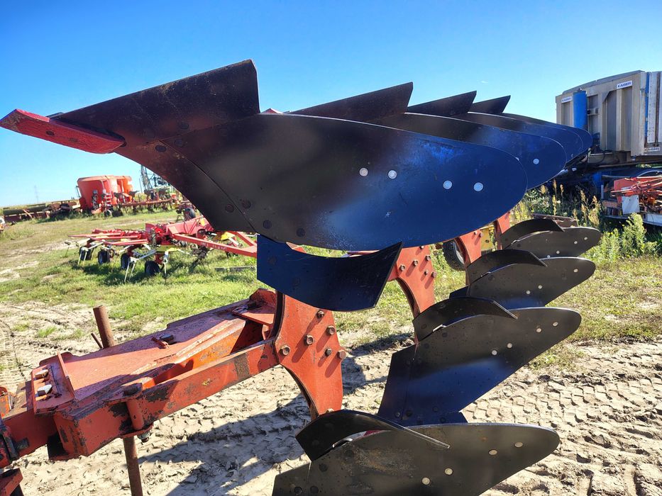 Pług GREGOIREW BESSON 4 skibowy  12 do 20 CALI LEKKI  RB 3+1 KUHN