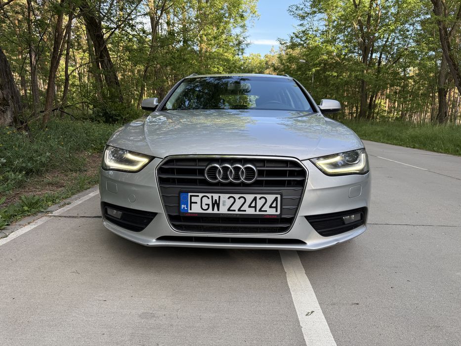 Audi A4 B8 lift 2013 2.0 tdi Bixenon doinwestowana