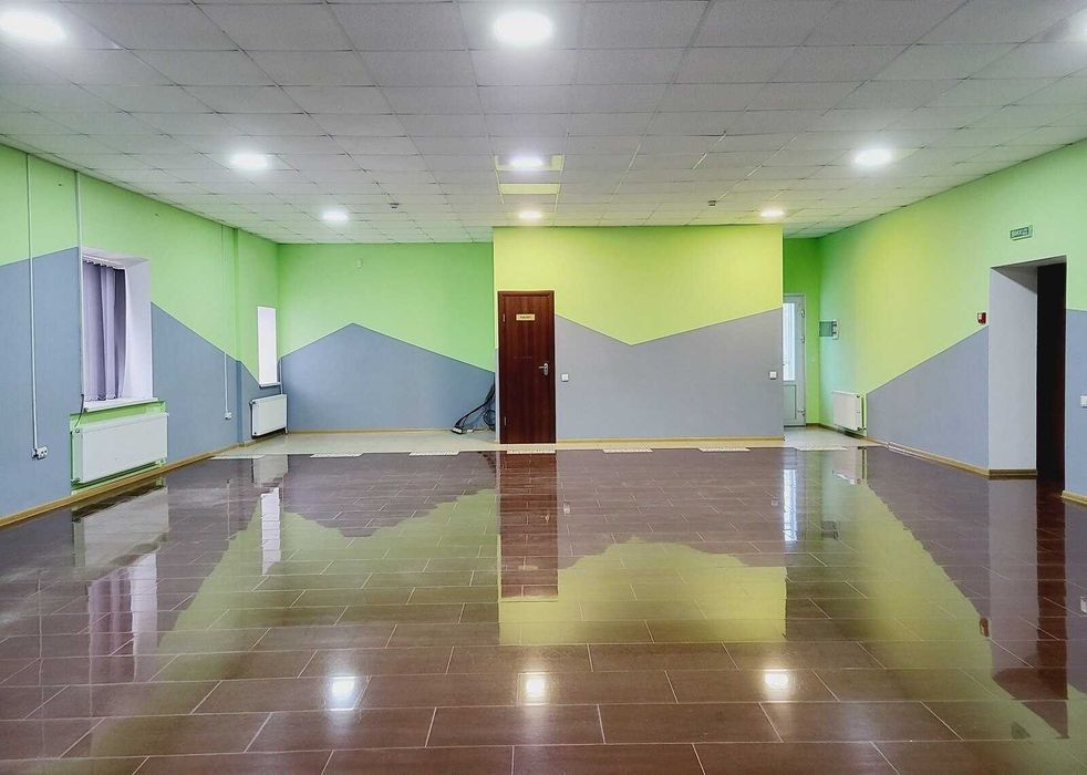 Оренда фасадного приміщення на Старому місті