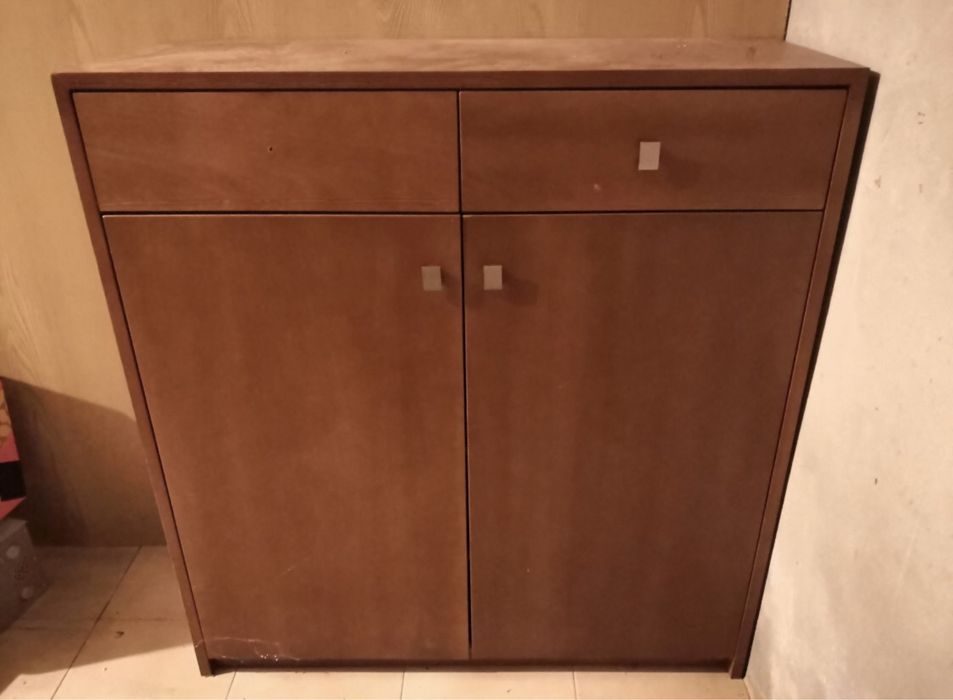 Movel de entrada / aparador em faia